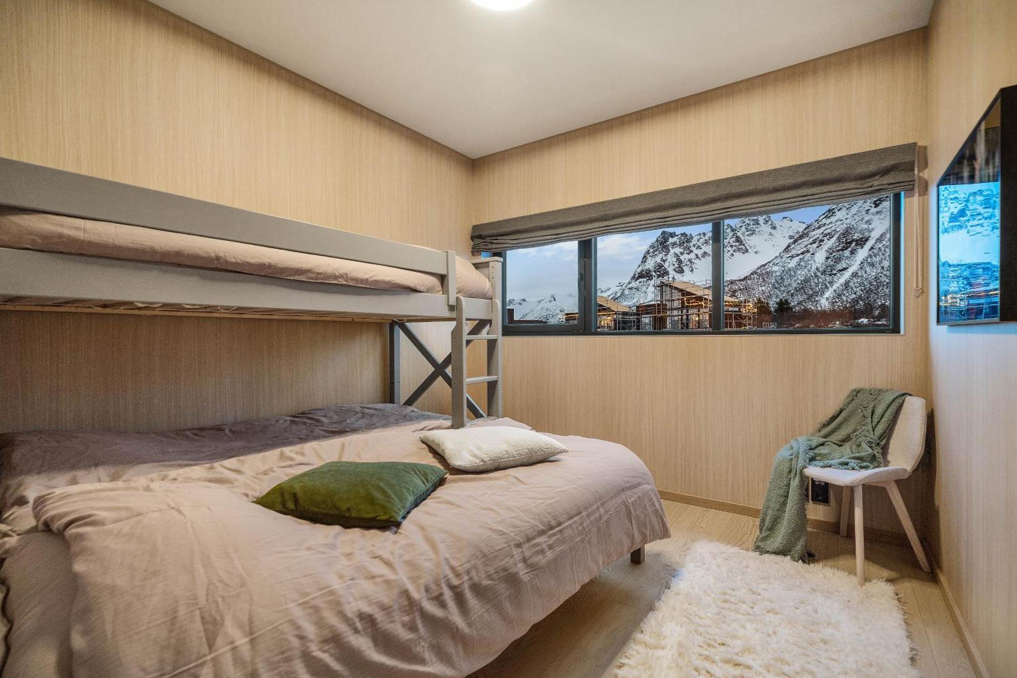 Nydelig Hytte I Unike Lofoten I Naerheten Av Henningsvaer! Lyngvaeret Bagian luar foto